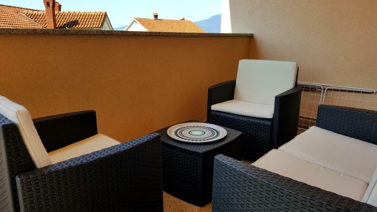 Apartment Dora غييكا المظهر الخارجي الصورة