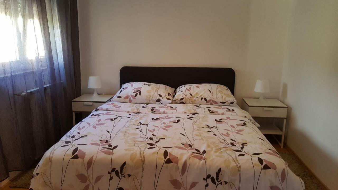 Apartment Dora غييكا المظهر الخارجي الصورة